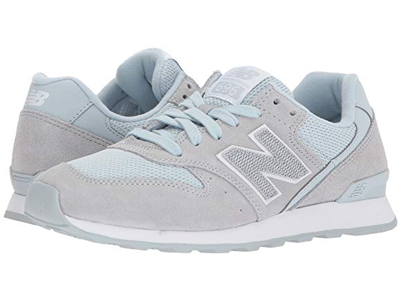 Light Porcelain Blue/White
