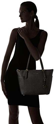 Black (Black)